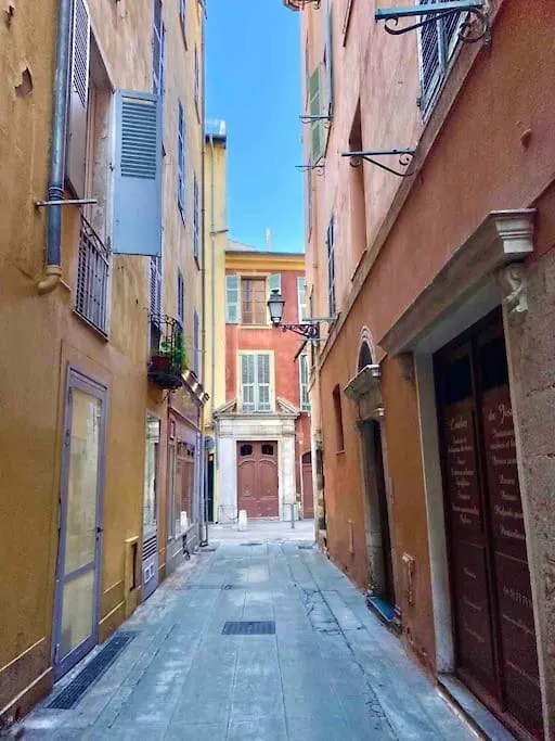 Apartment In Old Town - 2Min Beach, Restaurant & Bars نيس 0*,  فرنسا